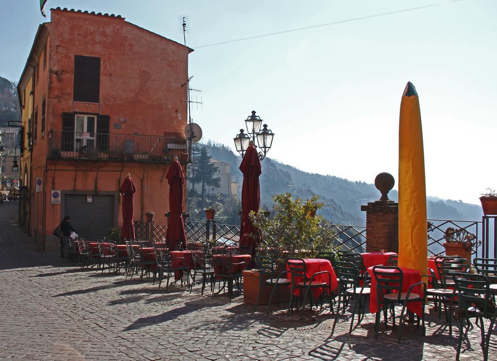 נמי Albergo Diffuso Locanda Specchio Di Diana מראה חיצוני תמונה